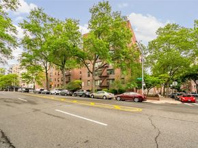 2244 Bronx Park E 1C, Bronx NY 10467