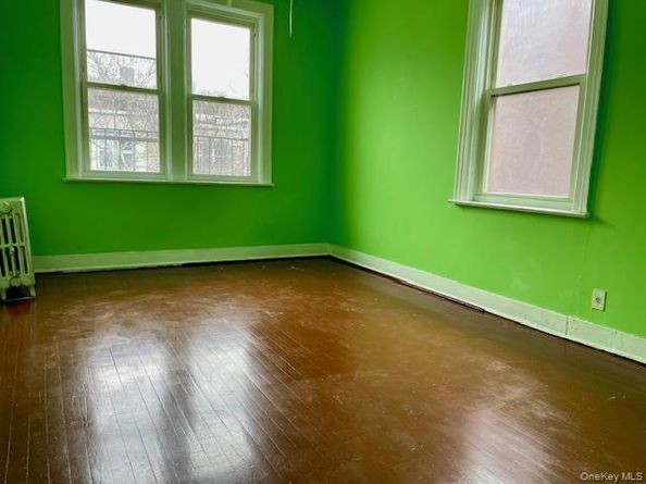 39-47 49th Street, Sunnyside NY 11104