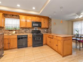 92-24 219th Street, Queens Village NY 11428