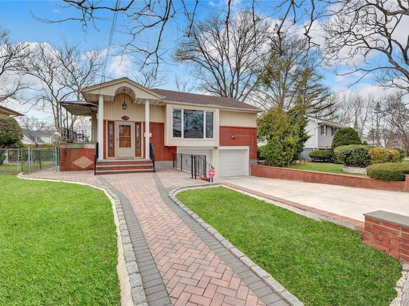 125 Marcus Avenue, New Hyde Park NY 11040
