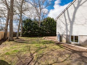 44 Westminster Drive, Shirley NY 11967