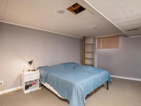 42 Netto Lane, Plainview NY 11803