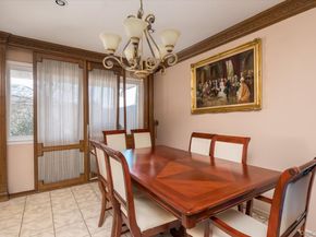 42 Netto Lane, Plainview NY 11803