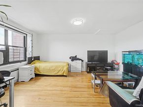 7345 210th Street 6D, Oakland Gardens NY 11364