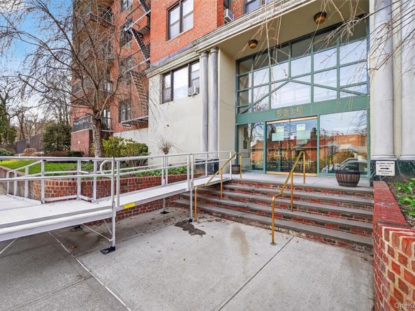 5235 Post Road 5A, Bronx NY 10471