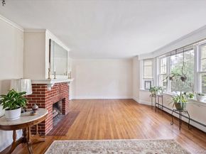 27 Faneuil Place, New Rochelle NY 10801
