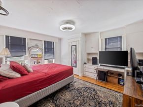 27 Faneuil Place, New Rochelle NY 10801