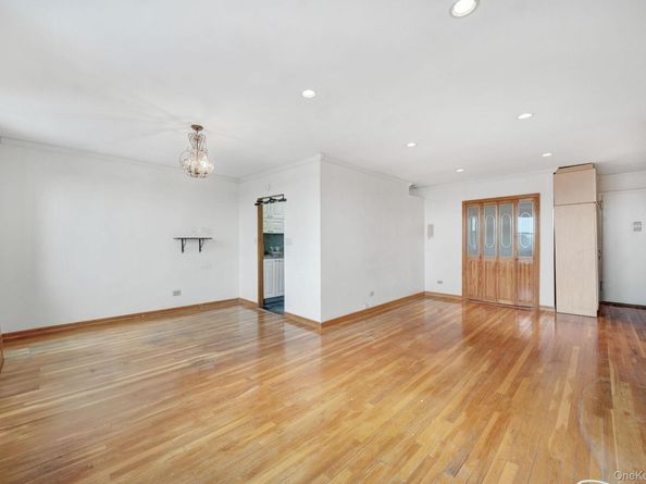 735 Avenue W 6M, Brooklyn NY 11223