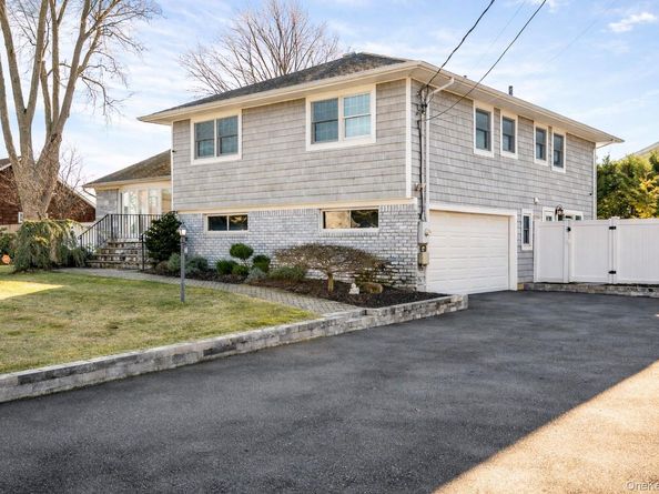 148 Exeter Road, Massapequa NY 11758