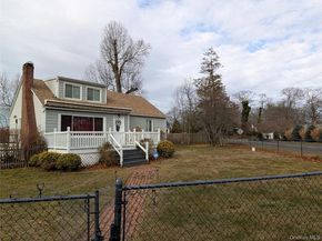 51 Lafayette Drive, Shirley NY 11967