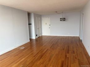 1 Bay Club Drive 19B, Bayside NY 11360