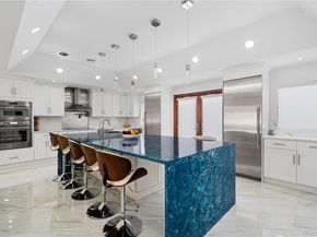 1 Strawberry Lane, Roslyn Heights NY 11577