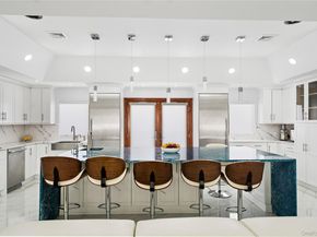 1 Strawberry Lane, Roslyn Heights NY 11577