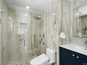 1 Strawberry Lane, Roslyn Heights NY 11577