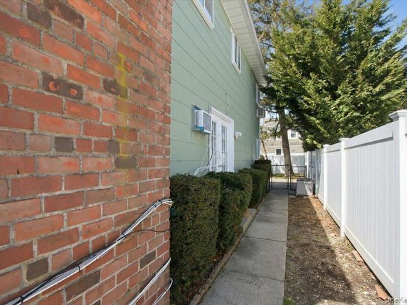 85 Unqua Road, Massapequa NY 11758