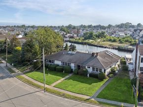 2436 Hempstead Lane, Wantagh NY 11793