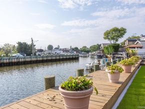 2436 Hempstead Lane, Wantagh NY 11793