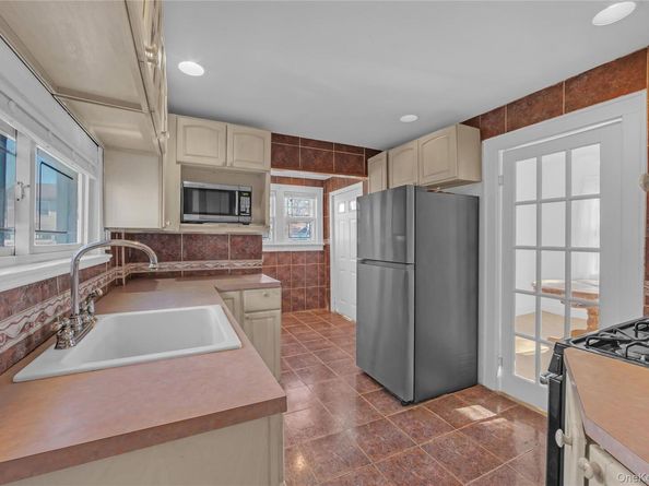 1357 Langdon Boulevard, Rockville Centre NY 11570