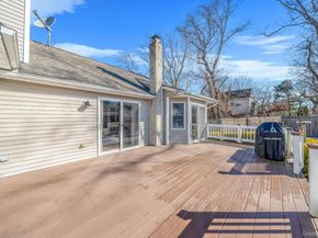 50 Violet Road, Rocky Point NY 11778