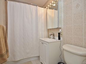 423 Parkview Avenue, Yonkers NY 10710