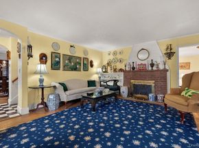 21 Lawrence Place, Pelham NY 10803