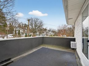 21 Lawrence Place, Pelham NY 10803