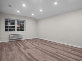 953 E 229th Street, Bronx NY 10466