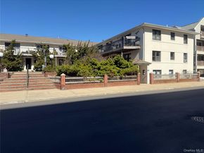 65 West Broadway 8A, Long Beach NY 11561