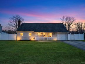 114 Norman Drive, Bohemia NY 11716