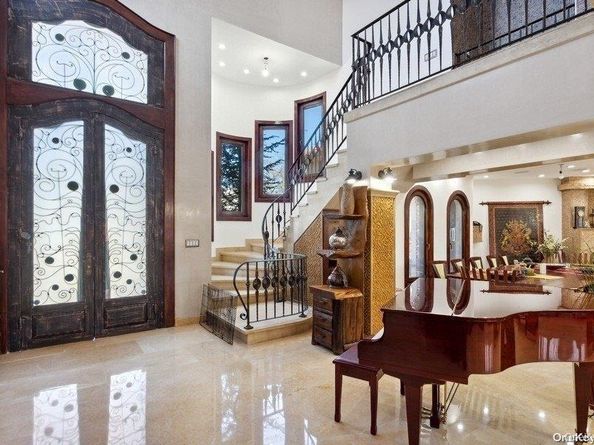 959 S End Road, Woodmere NY 11598