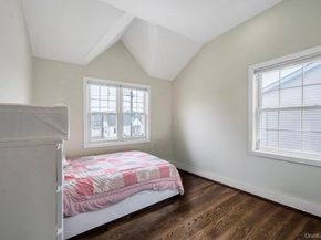 25 Virginia Avenue, Plainview NY 11803