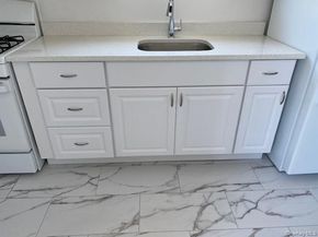 74-18 263RD Street B2, Glen Oaks NY 11004