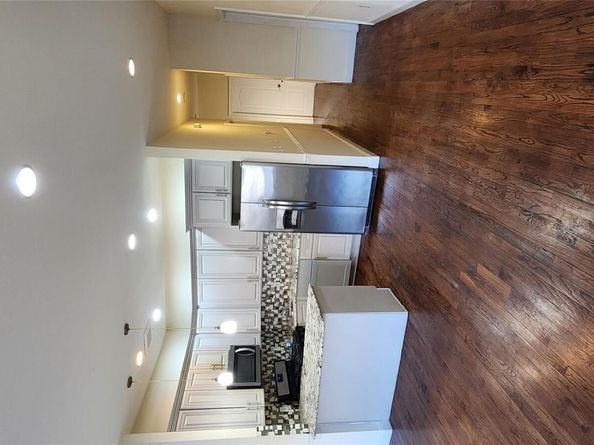 88 Hemlock, Brooklyn NY 11208