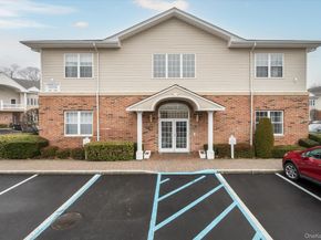 137 Francesca Way, Amityville NY 11701