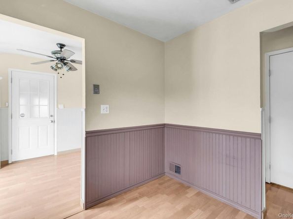 130 Matthews Road, Oakdale NY 11769
