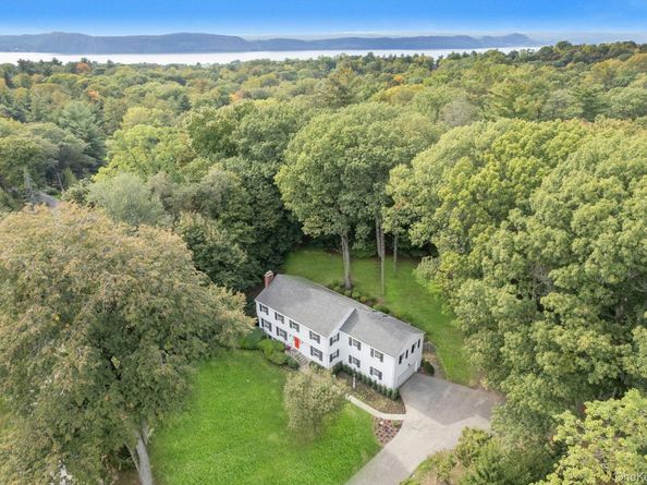 409 Central Drive, Briarcliff Manor NY 10510