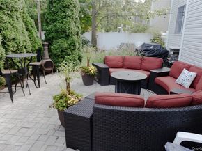 7 Tallmadge Trail, Miller Place NY 11764