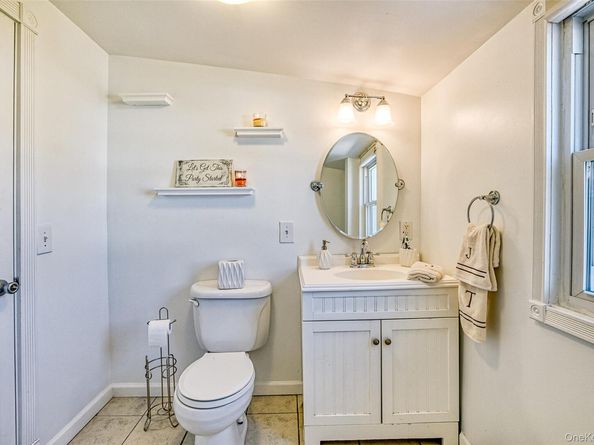 210 11th Street, West Babylon NY 11704