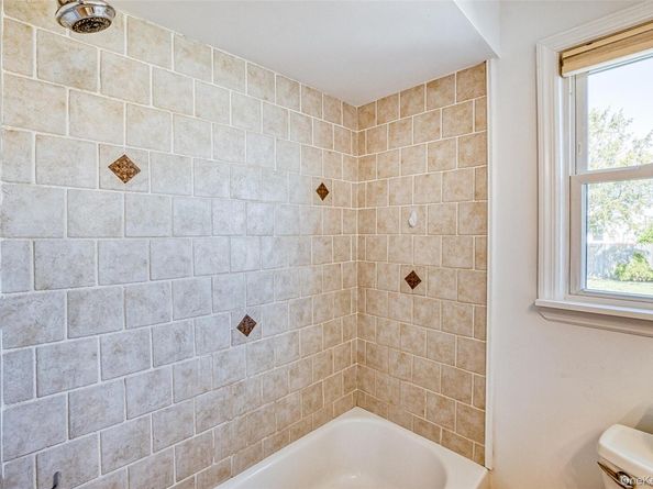 210 11th Street, West Babylon NY 11704
