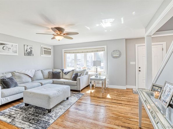 210 11th Street, West Babylon NY 11704