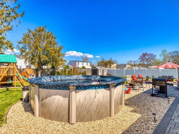 210 11th Street, West Babylon NY 11704