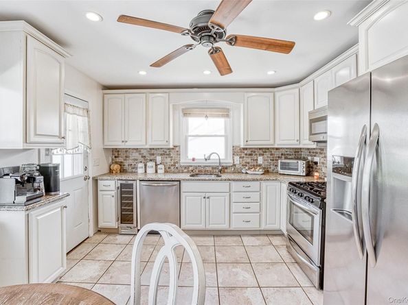 210 11th Street, West Babylon NY 11704