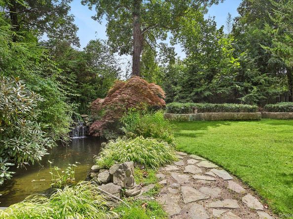 4528 Noyac Road, Sag Harbor NY 11963