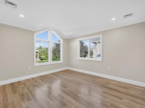 80 Clapham Avenue, Manhasset NY 11030
