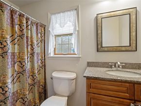 27 Evelyn Court, Manorville NY 11949