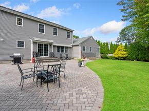27 Evelyn Court, Manorville NY 11949