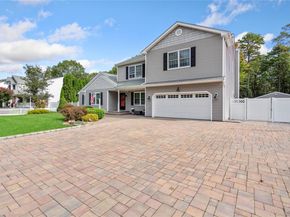 27 Evelyn Court, Manorville NY 11949