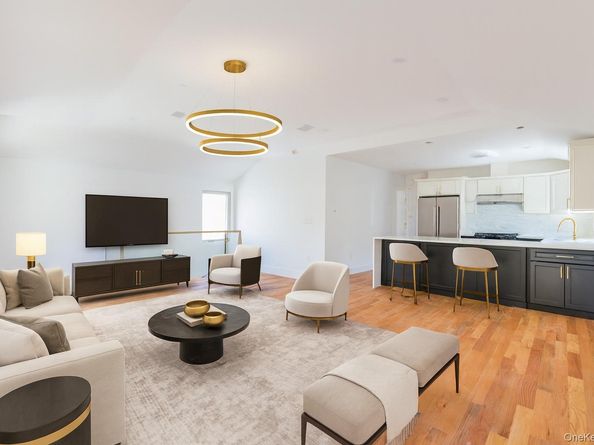 6431 138th Street, Flushing NY 11367