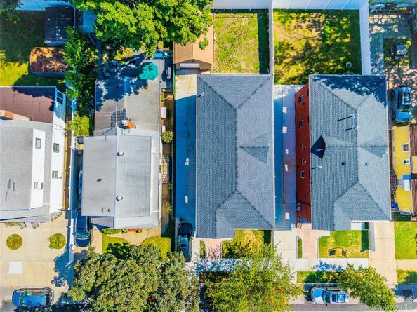 6431 138th Street, Flushing NY 11367