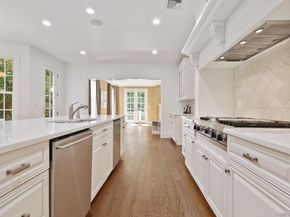 8 Horseguard Lane, Scarsdale NY 10583